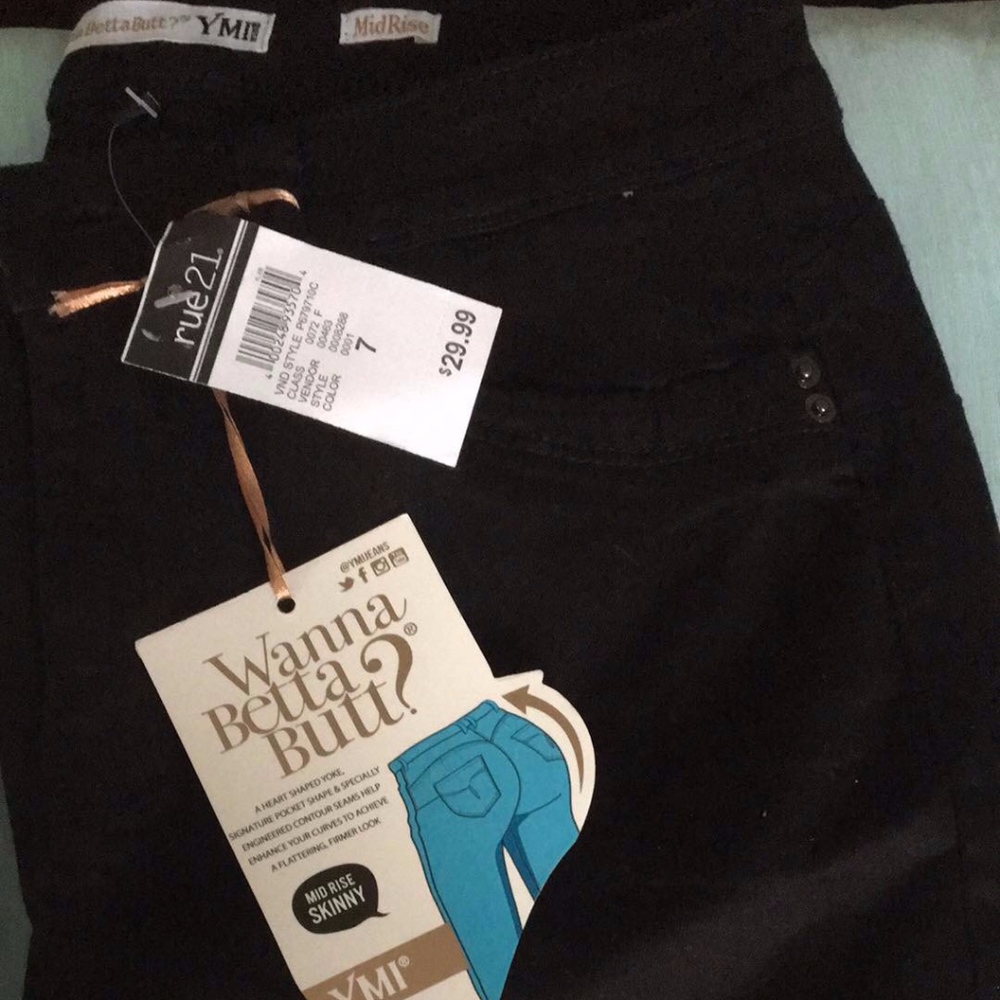 4 pairs of jeans